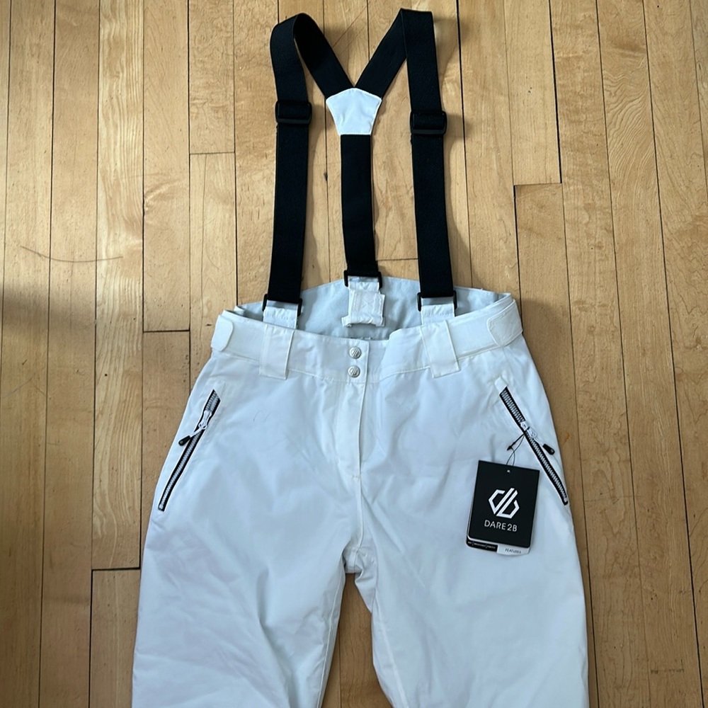 NEW with tags, Dare2B ski/snowboard women’s pants.